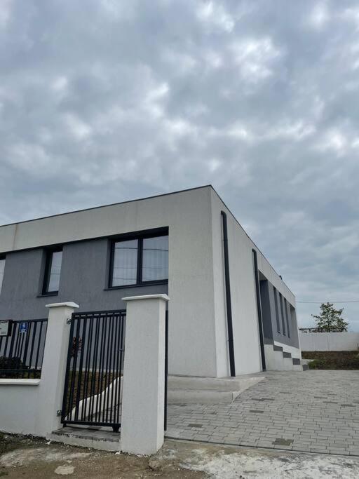 Vila Andrea Oradea Exterior foto
